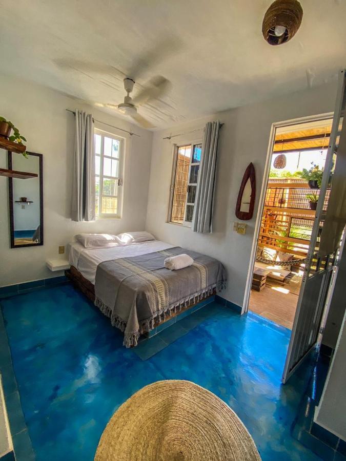 Shaka House Hotel ปูแอร์โตเอสกอนดิโด ภายนอก รูปภาพ