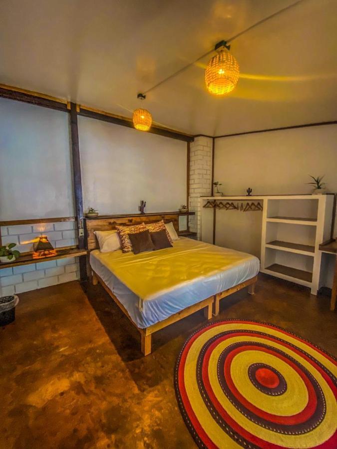 Shaka House Hotel ปูแอร์โตเอสกอนดิโด ภายนอก รูปภาพ