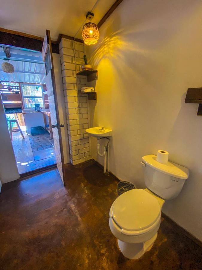 Shaka House Hotel ปูแอร์โตเอสกอนดิโด ภายนอก รูปภาพ