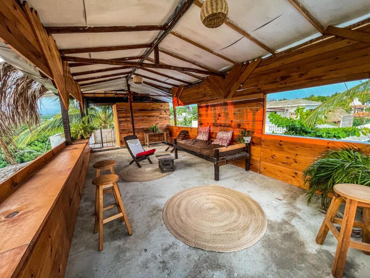 Shaka House Hotel ปูแอร์โตเอสกอนดิโด ภายนอก รูปภาพ